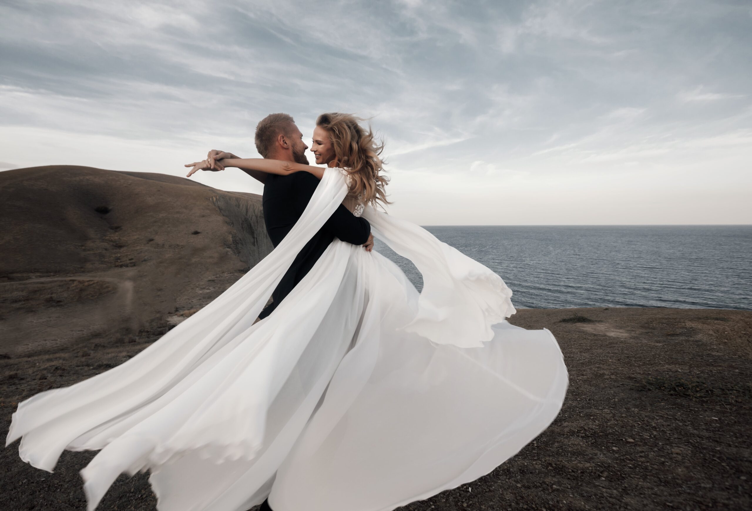 fashion-wedding-couple-wedding-dress-min fashion-wedding-couple-wedding-dress-min